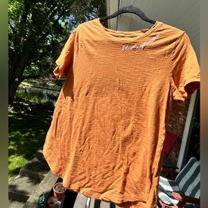 Old Navy Forever Optimistic T size M